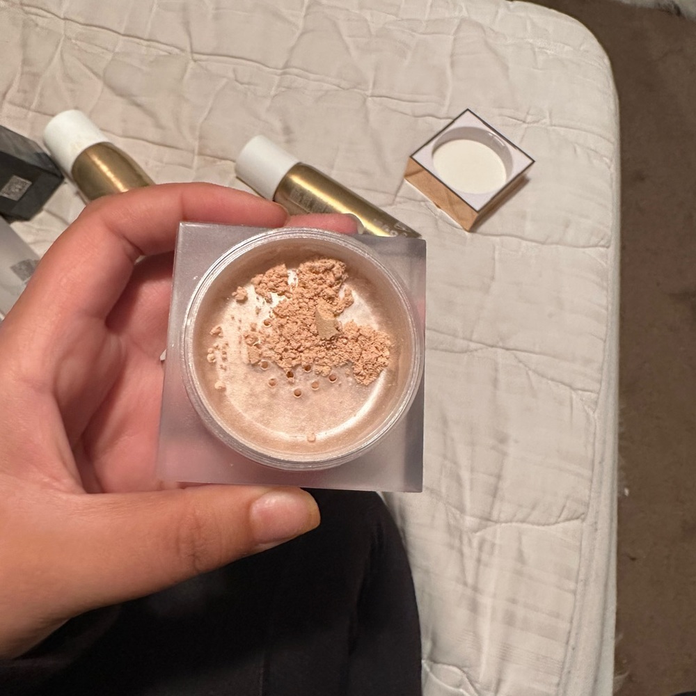 ‼️SOLD‼️Jaclyn Cosmetics Brighten Up Luminous Powder